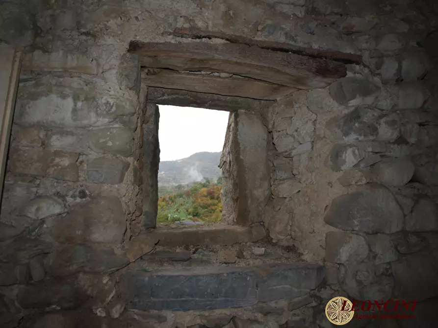 Immagine 6 di Rustico / casale in vendita  3 a Bagnone