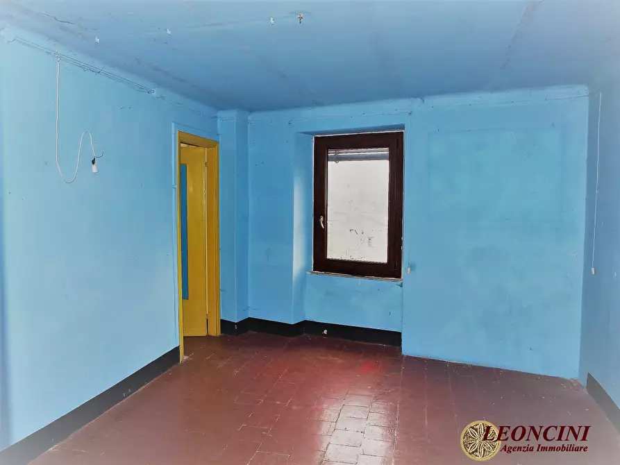 Immagine 10 di Rustico / casale in vendita  a Tresana