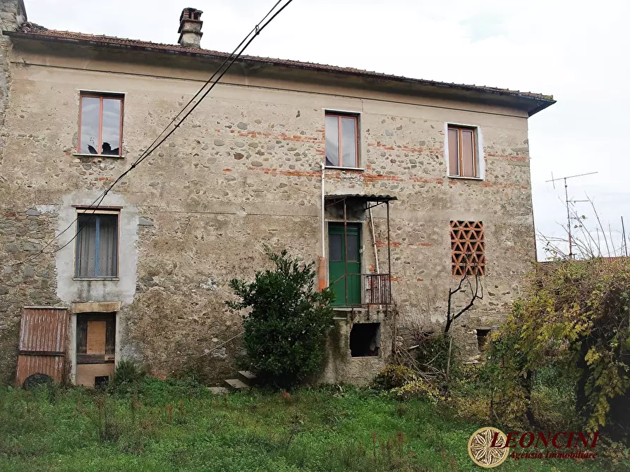 Immagine 2 di Rustico / casale in vendita  a Tresana