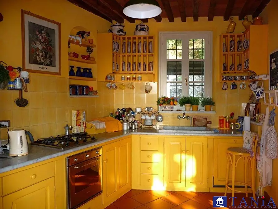 Immagine 9 di Casa semindipendente in vendita  a Carrara