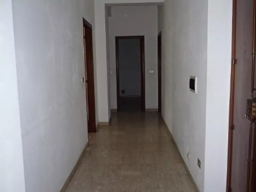 Immagine 3 di Appartamento in vendita  a Reggio Di Calabria