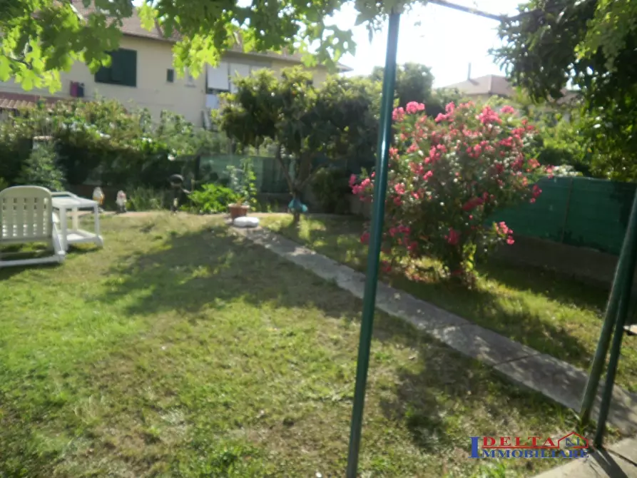 Immagine 4 di Casa semindipendente in vendita  a Rosignano Marittimo