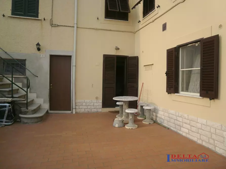 Immagine 7 di Casa semindipendente in vendita  a Rosignano Marittimo