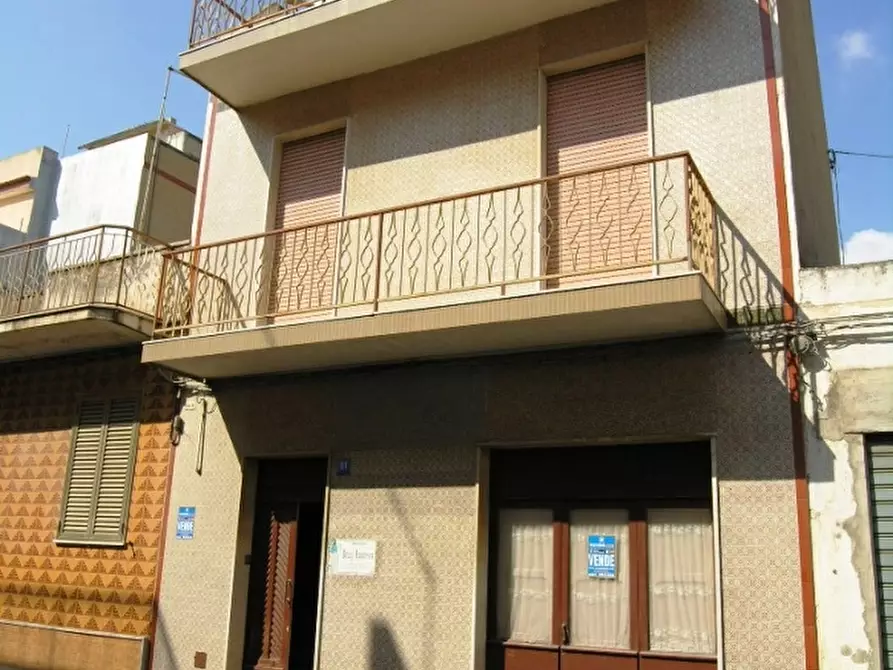 Immagine 1 di Casa indipendente in vendita  a Pachino