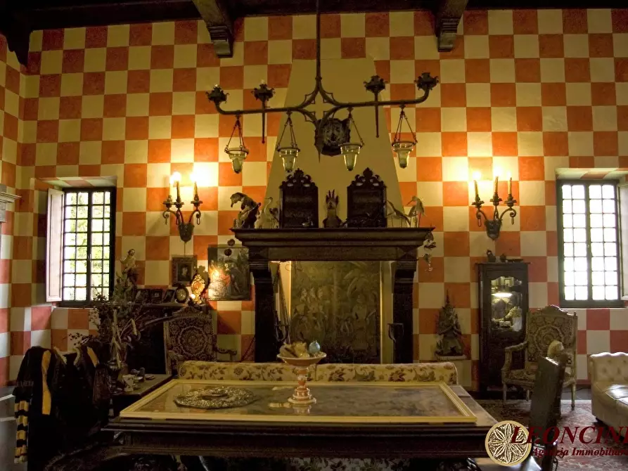 Immagine 6 di Palazzo in vendita  2 a Filattiera