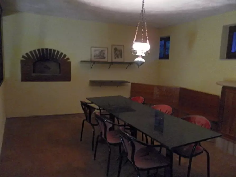 Immagine 8 di Villa in vendita  a Carrara