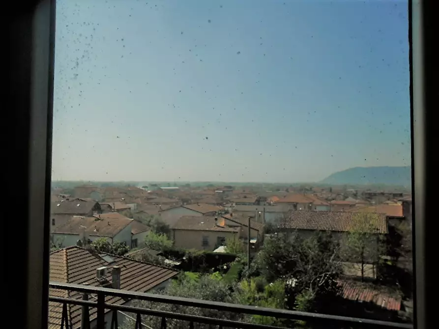 Immagine 4 di Appartamento in vendita  a Castelnuovo Magra