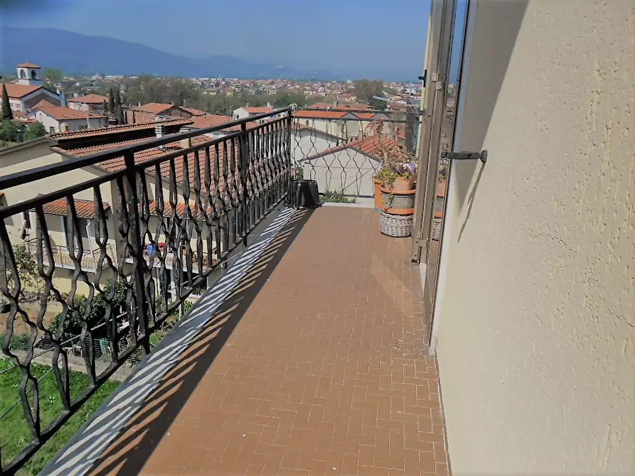 Immagine 6 di Appartamento in vendita  a Castelnuovo Magra