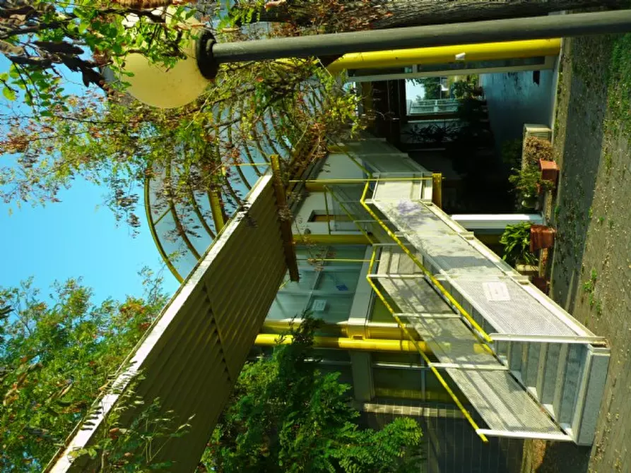 Immagine 4 di Ufficio in affitto  a Noceto