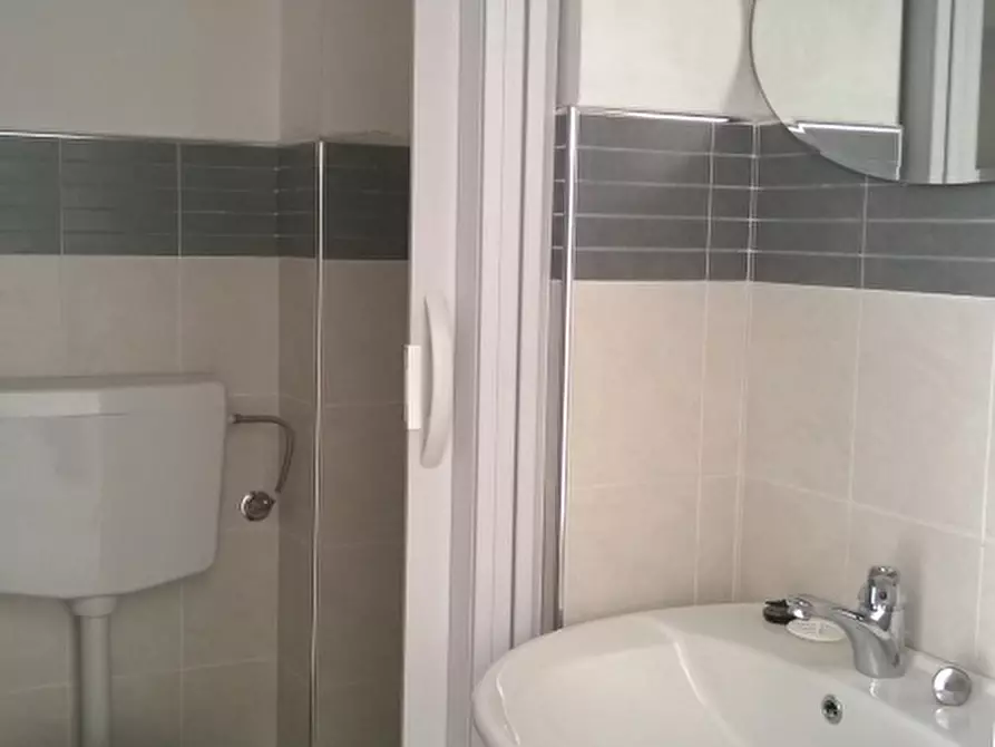 Immagine 5 di Negozio in vendita  179 a Pachino