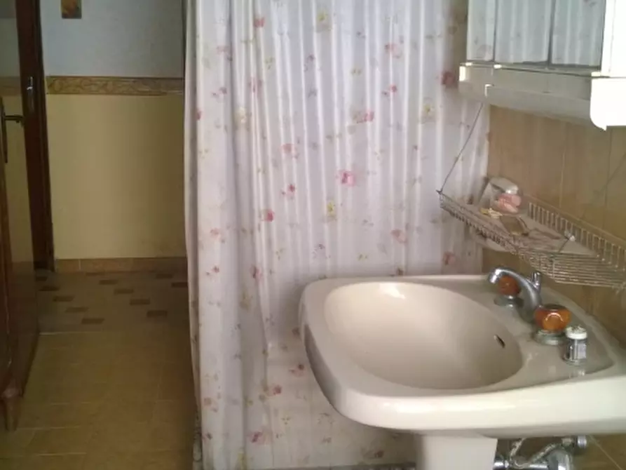 Immagine 5 di Casa indipendente in vendita  a Pachino