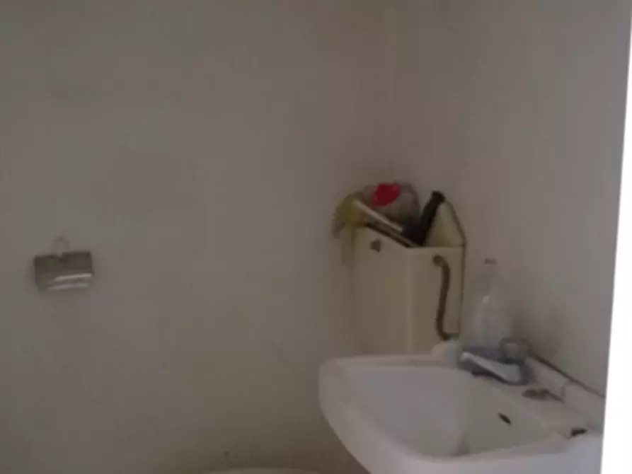 Immagine 8 di Negozio in vendita  a Pachino