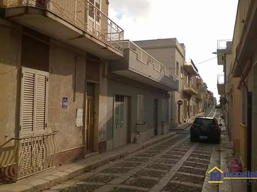 Immagine 2 di Casa indipendente in vendita  a Pachino