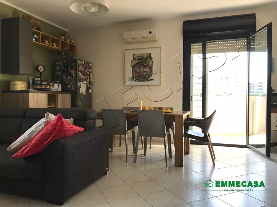 Immagine 5 di Appartamento in vendita  a Valenzano