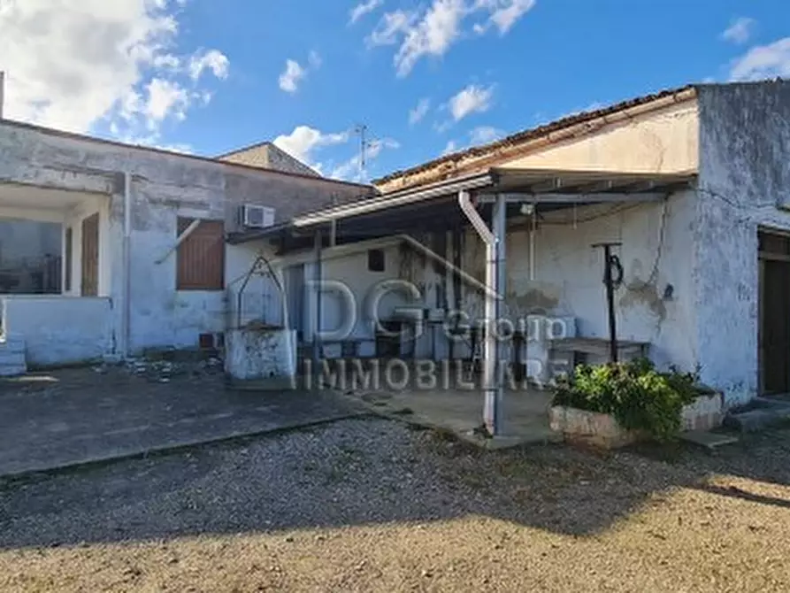 Immagine 1 di Villa in vendita  a Alcamo