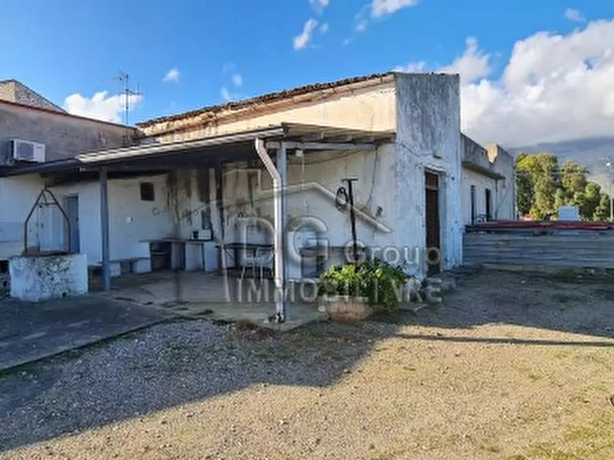 Immagine 2 di Villa in vendita  a Alcamo