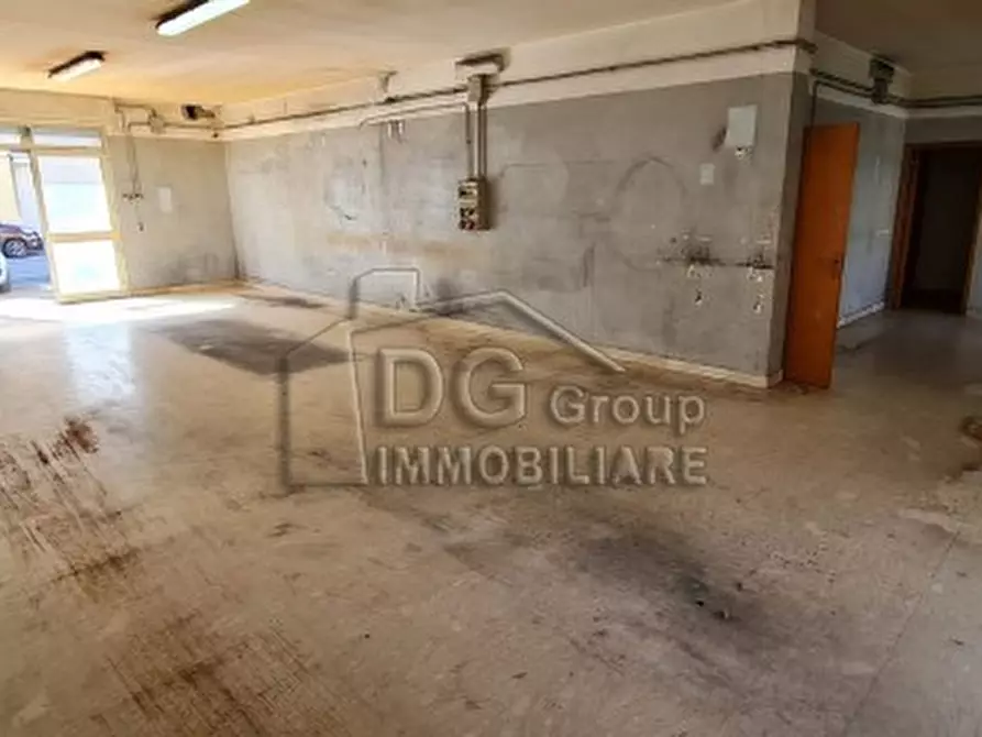 Immagine 2 di Negozio in affitto  a Alcamo