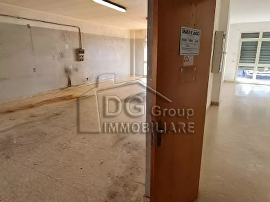 Immagine 7 di Negozio in affitto  a Alcamo