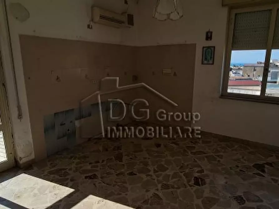 Immagine 10 di Appartamento in vendita  a Alcamo