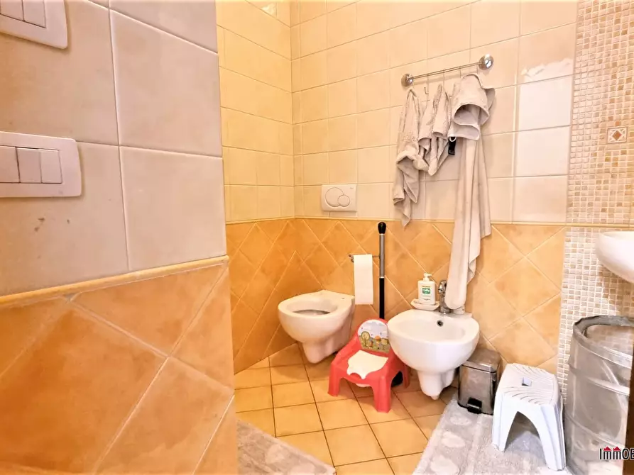 Immagine 10 di Appartamento in vendita  a Monteriggioni