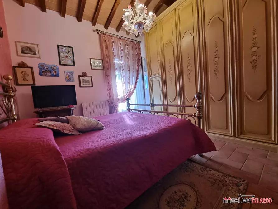 Immagine 8 di Rustico / casale in vendita  a Casole D'elsa