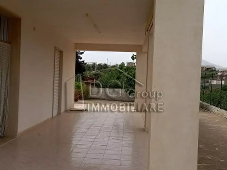 Immagine 3 di Villa in vendita  a Alcamo