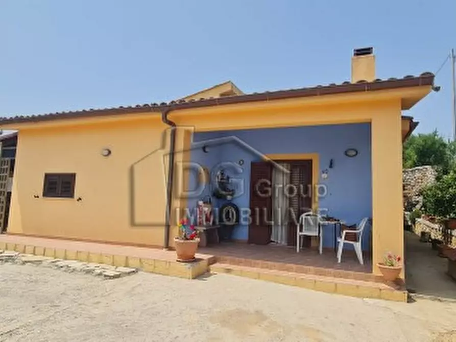 Immagine 3 di Villa in vendita  a Castellammare Del Golfo