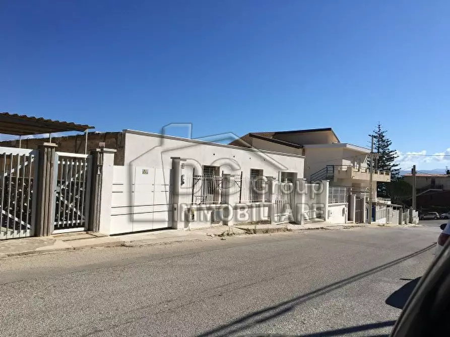 Immagine 3 di Negozio in vendita  a Alcamo