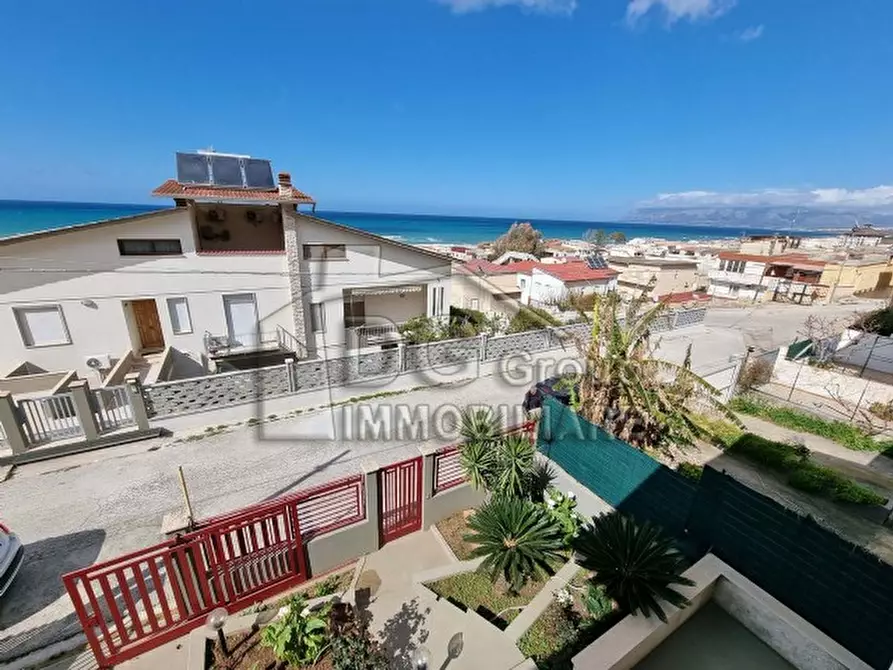 Immagine 3 di Villa in vendita  a Alcamo