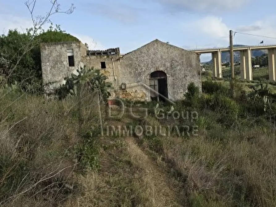 Immagine 8 di Rustico / casale in vendita  a Alcamo