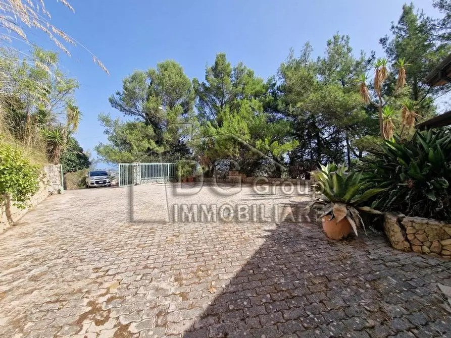 Immagine 5 di Villa in vendita  a Alcamo