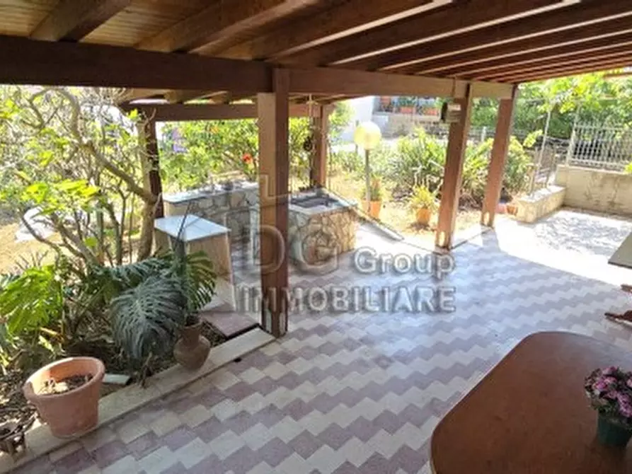 Immagine 8 di Villa in vendita  a Alcamo