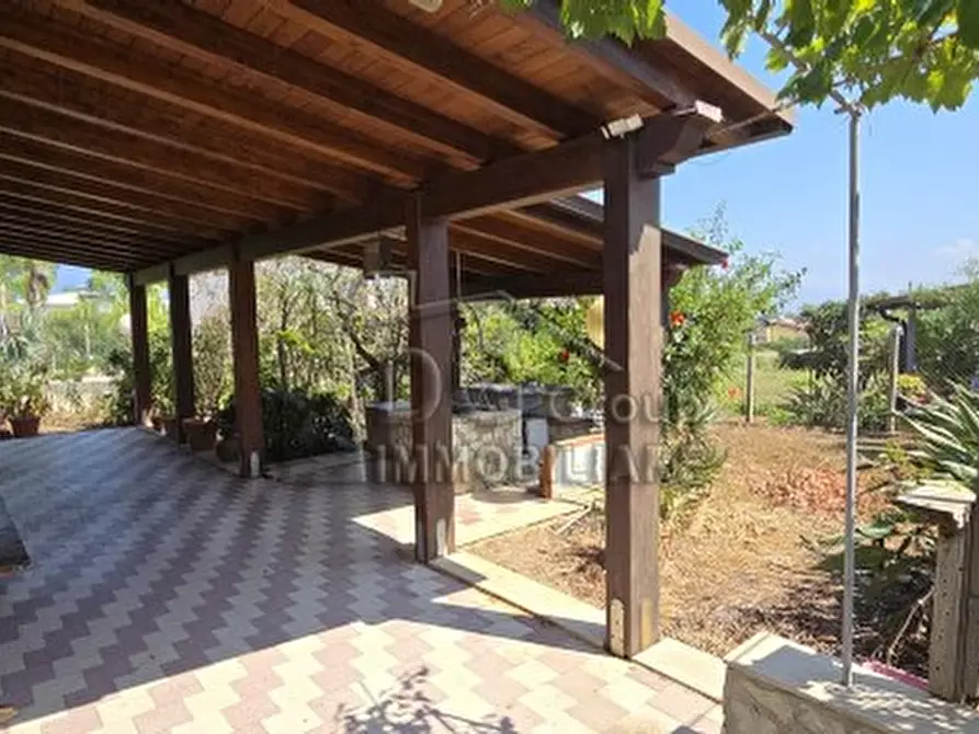 Immagine 10 di Villa in vendita  a Alcamo