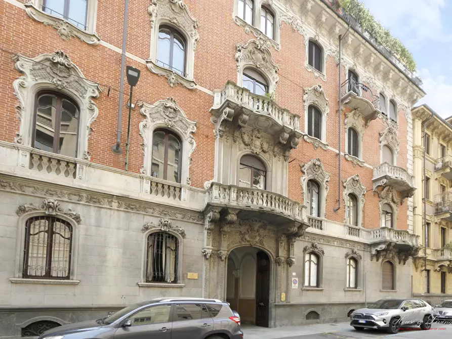 Immagine 2 di Appartamento in vendita  a Torino