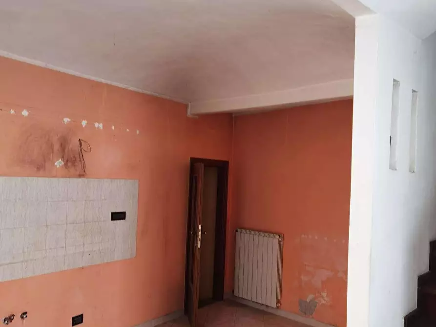 Immagine 10 di Villa in vendita  12 a Lauriano