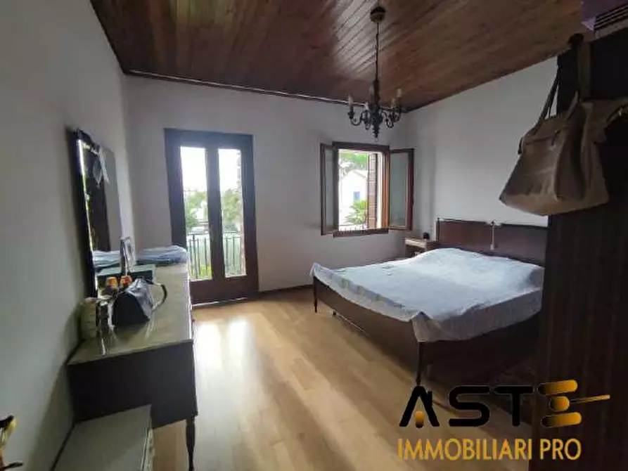 Immagine 4 di Appartamento in vendita  12 e 14 a Montebelluna