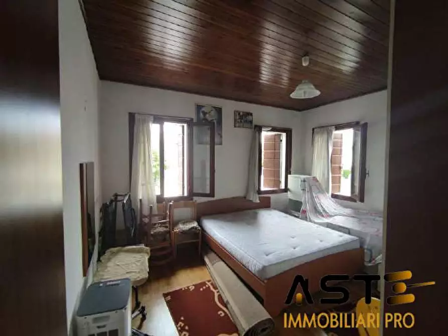 Immagine 9 di Appartamento in vendita  12 e 14 a Montebelluna