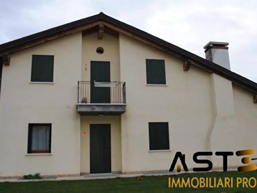 Immagine 2 di Appartamento in vendita  6 a Rossano Veneto