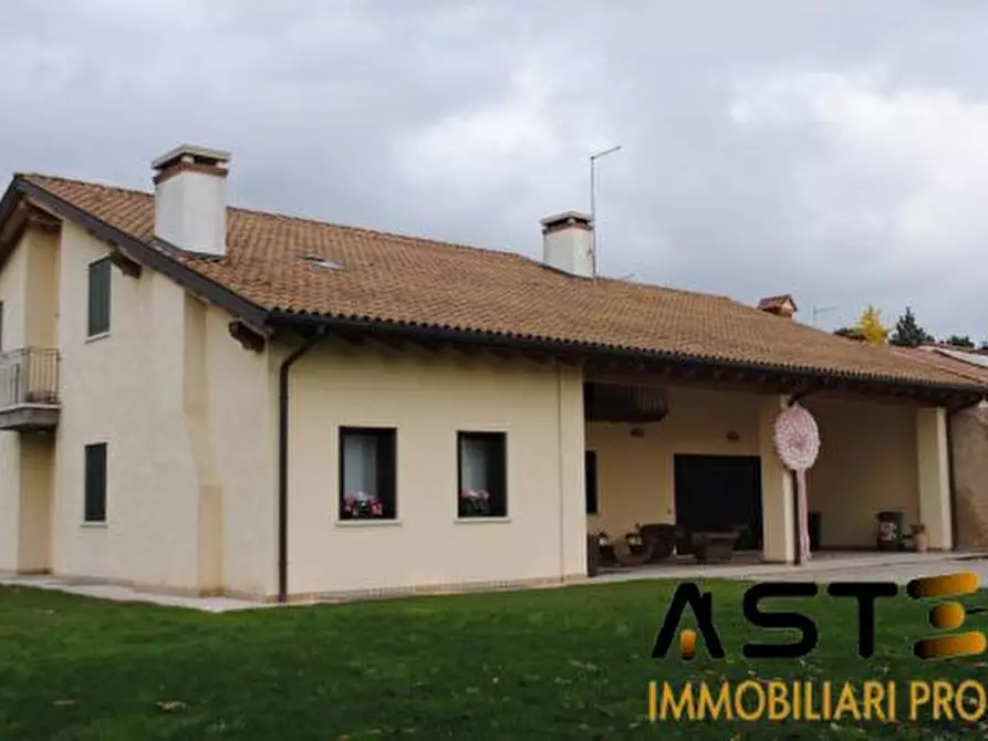 Immagine 3 di Appartamento in vendita  6 a Rossano Veneto