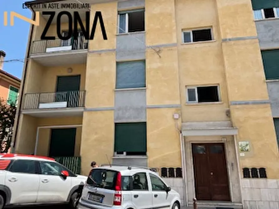 Immagine 2 di Appartamento in vendita  2 a Nereto