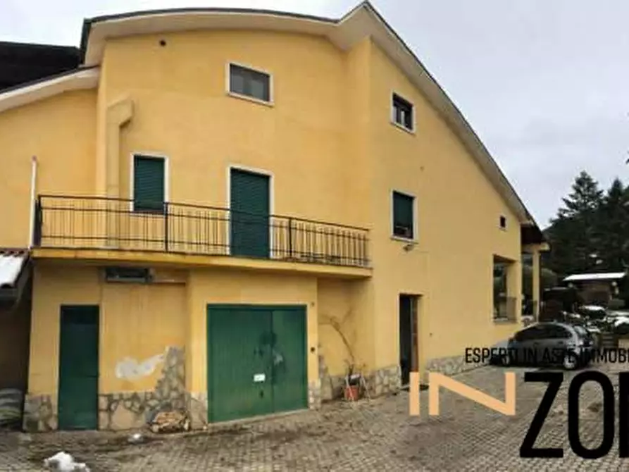 Immagine 3 di Appartamento in vendita  6 a L'aquila