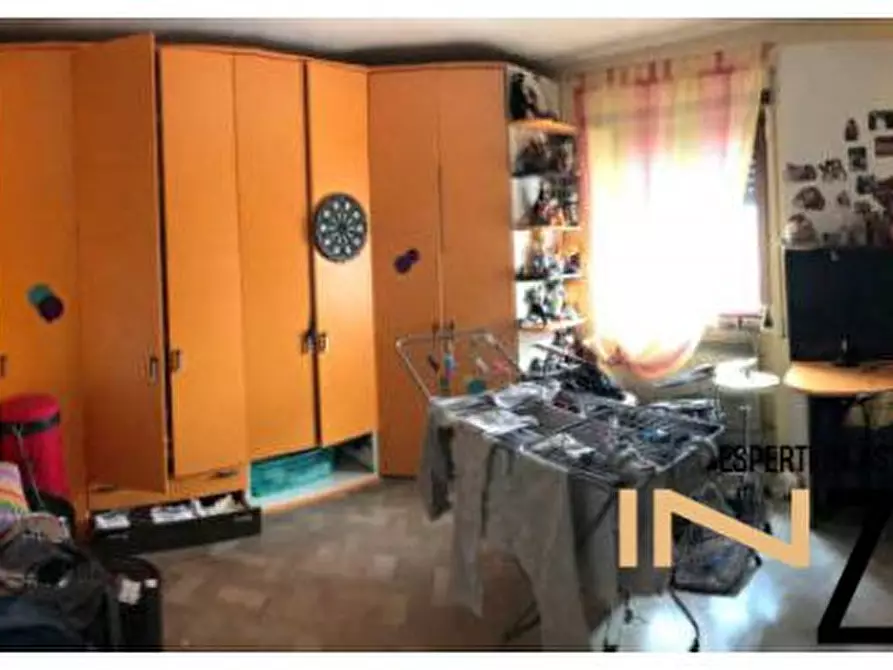 Immagine 5 di Appartamento in vendita  6 a L'aquila