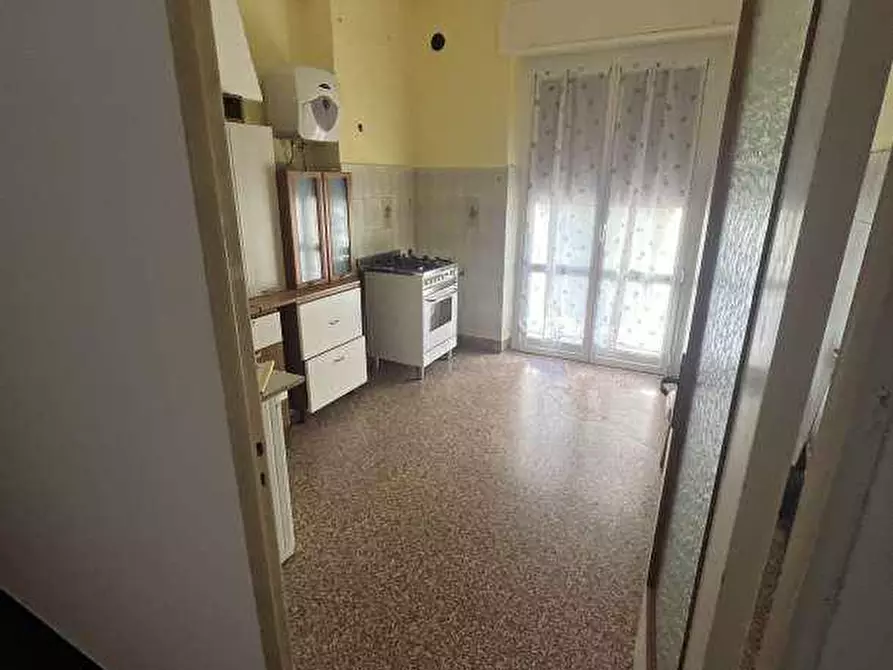 Immagine 8 di Appartamento in vendita  11 a Genova