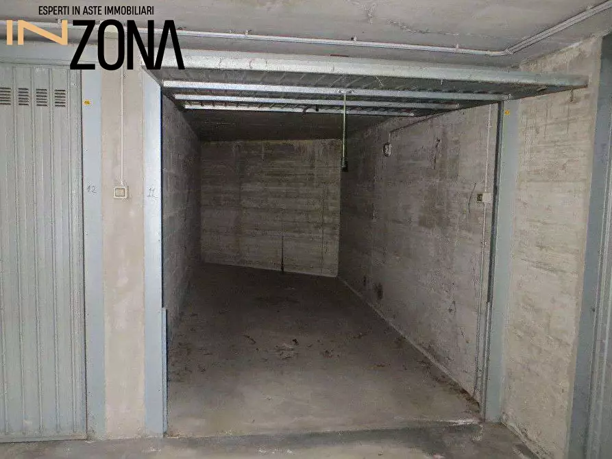 Immagine 3 di Appartamento in vendita  13 a Monza