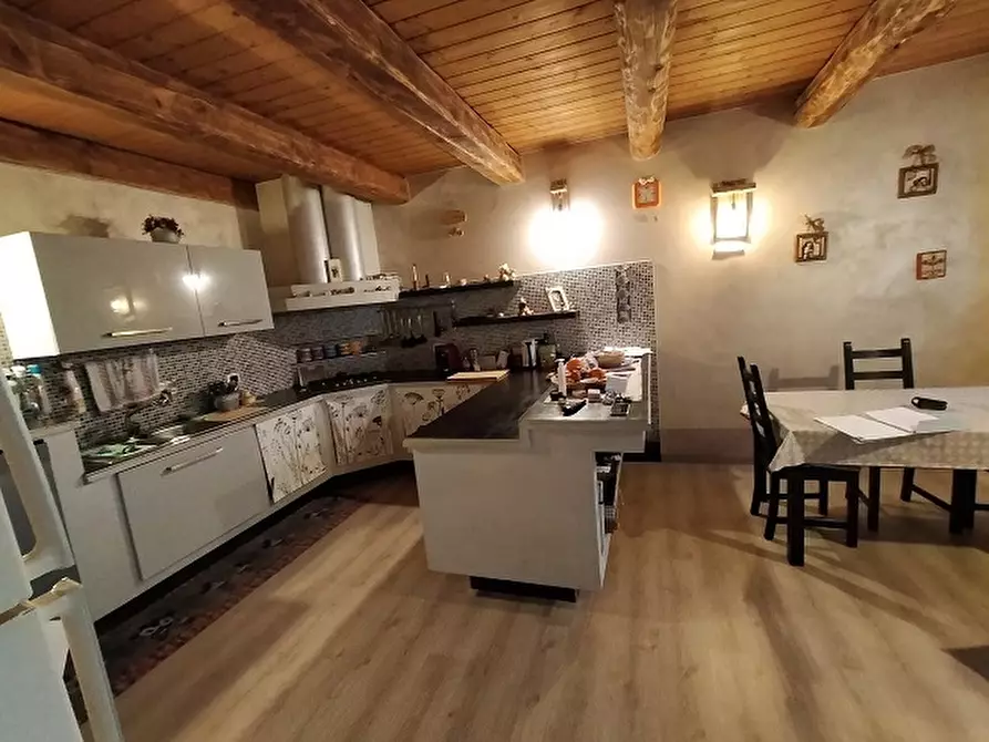 Immagine 6 di Villa in vendita  36 a Cumiana