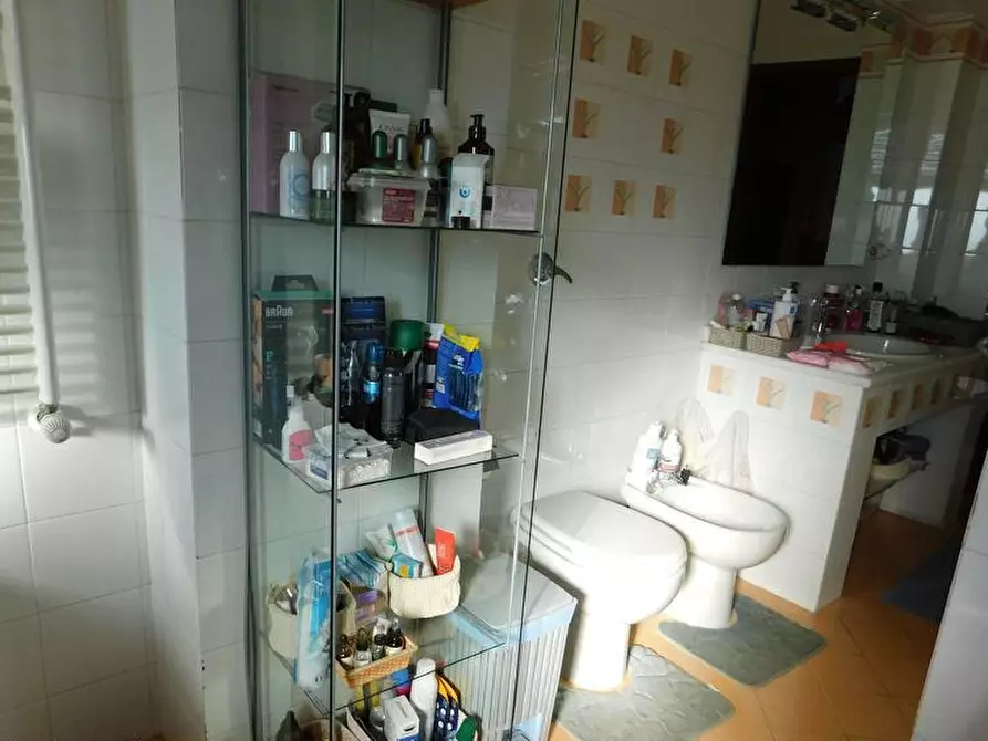 Immagine 6 di Appartamento in vendita  143 a Torino