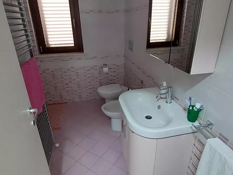 Immagine 8 di Appartamento in vendita  a Nereto