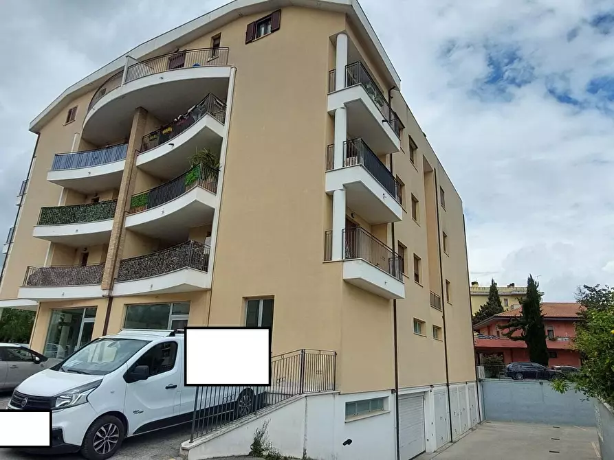 Immagine 8 di Appartamento in vendita  a Corropoli