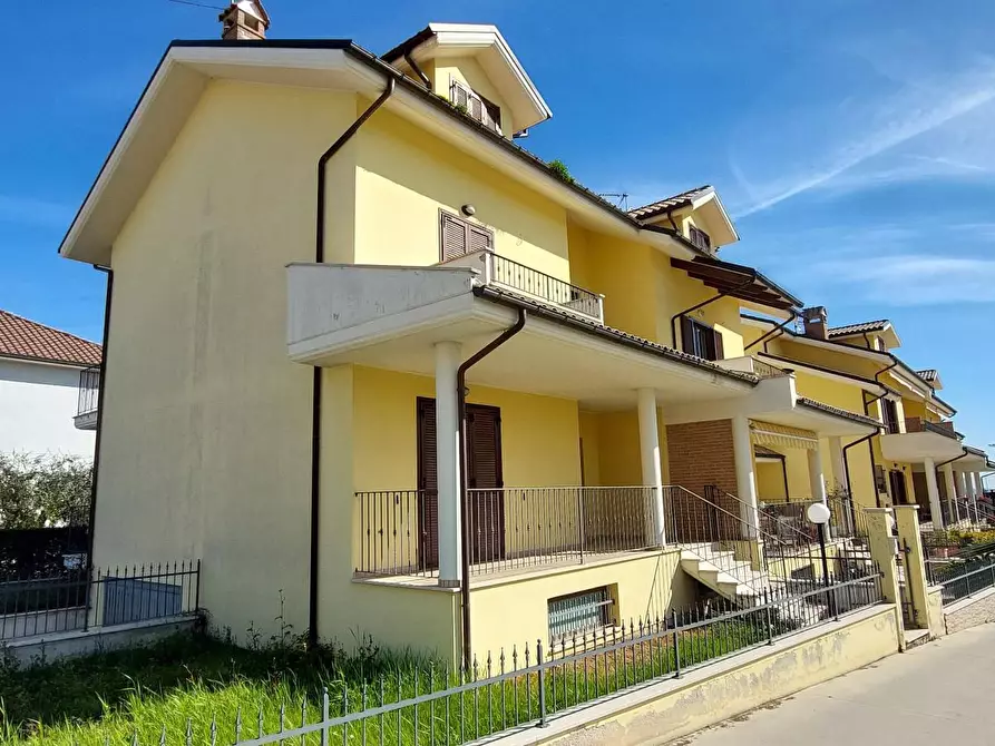 Immagine 2 di Appartamento in vendita  a Sant'egidio Alla Vibrata