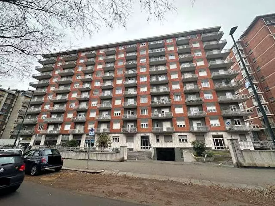 Immagine 2 di Appartamento in vendita  37 a Torino